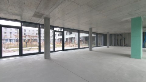 Vente Arcades commerciales et showroom à Lausanne dans un quartier dynamique en Suisse