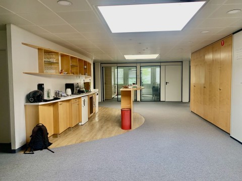 Vente Bureaux, locaux commerciaux, ateliers, laboratoires avec dépôts à Préverenges en Suisse