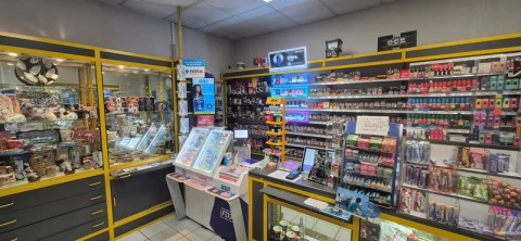 Vente Tabac, Carterie, Confiserie, Loto, Cigarettes électroniques, 44 m2 sur un axe fréquenté, à Châtelguyon (63140)