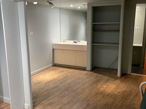 Vente Local commercial de 90 m2 à Brive-la-Gaillarde (19100) en France