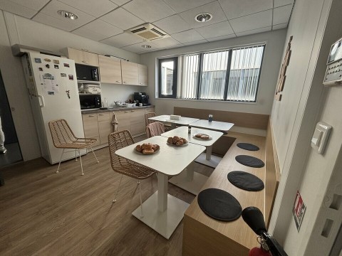 Vente Bureaux / Locaux professionnels, 308 m2 à Mérignac (33700)