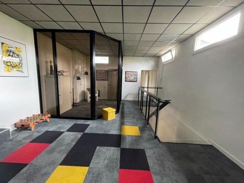 Vente Bureaux / Locaux professionnels, 110 m2 à Saint-Maur-des-Fossés (94100)