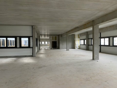 Vente Bureaux / Locaux professionnels, 1070 pi2 à Dax (40100) en France