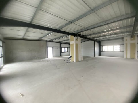 Vente Bureaux / Locaux professionnels, 1770 pi2 à Dax (40100) en France