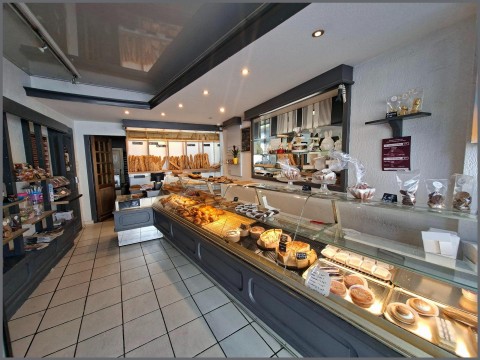 Vente Boulangerie, Pâtisserie, 280 m2 sur un axe fréquenté, à Oloron-Sainte-Marie (64400)