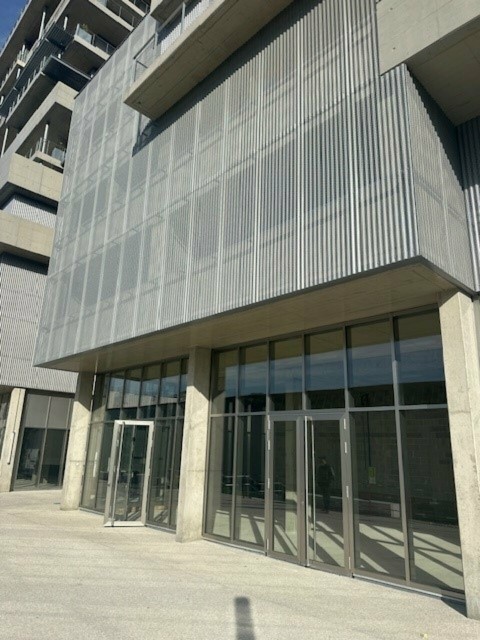 Vente Local commercial/ professionnel de 760 pi2 à Chambéry (73000) en France