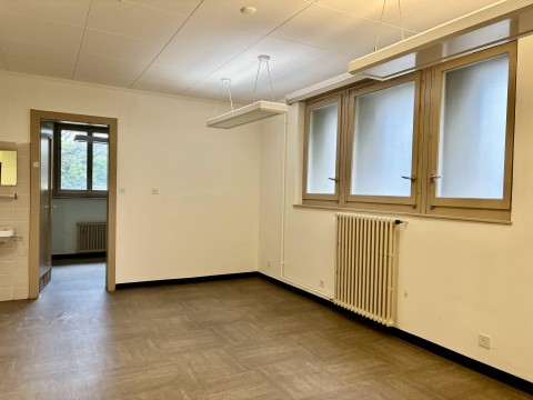Vente Bureaux / Locaux professionnels de 185 m2 à Lausanne en Suisse
