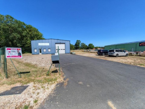 Vente Local d'activité / Entrepôt, 390 m2 à Buzançais (36500)