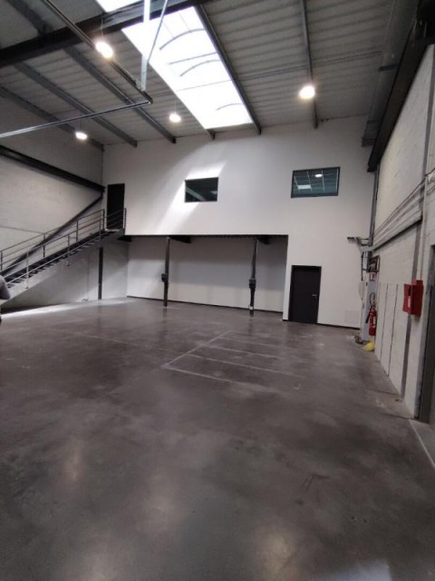 Vente Local d'activité / Entrepôt, 410 m2 à Colomiers (31770)