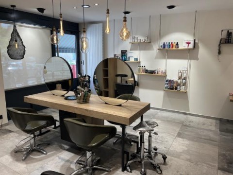 Vente Salon de coiffure, 45 m2 à Reignier-Esery (74930)