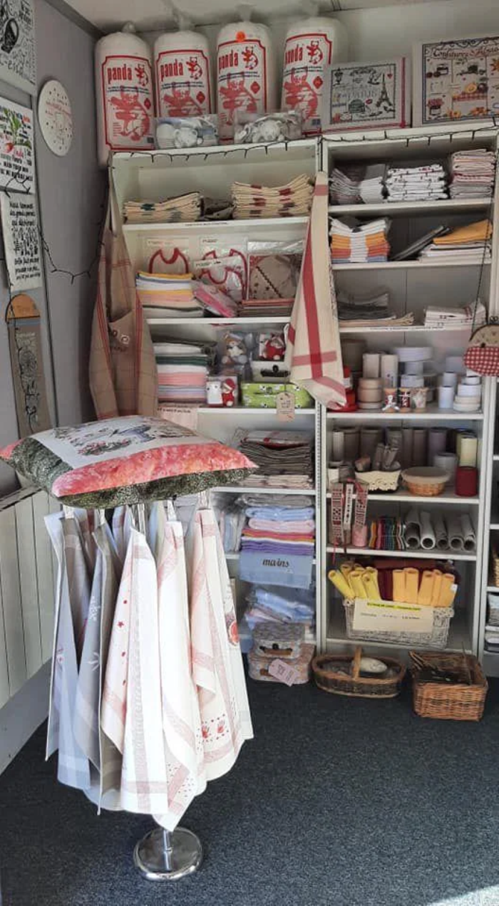 Vente Boutique en ligne spécialisée en broderie et mercerie à Saint-Pryvé-Saint-Mesmin (45750)