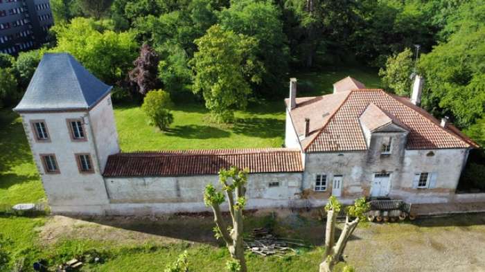 Vente Gîte, Chambres d'hôtes, Résidence de tourisme, 8911 m2 dans une ville touristique et dynamique, à Nogaro (32110)