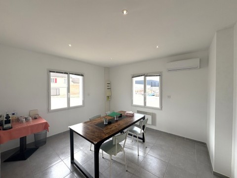 Vente Local d'activité / Entrepôt, 233 m2 dans la Drôme (26)