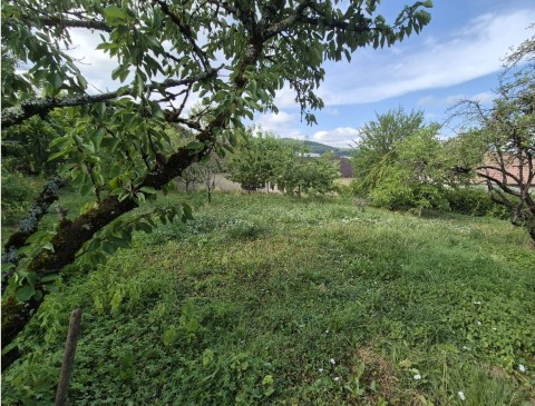 Vente Terrain constructible de 557 m2 dans un quartier calme, à Lons le Saunier (39000)