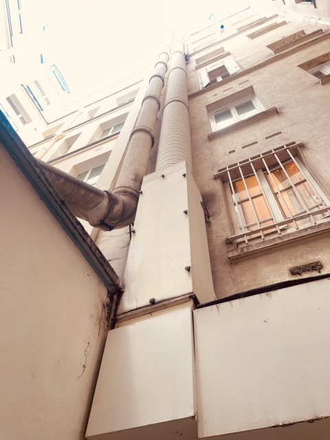 Vente Bar, Restaurant licence IV 34 couverts avec terrasse dans une zone fréquentée, à Paris (75007) en France