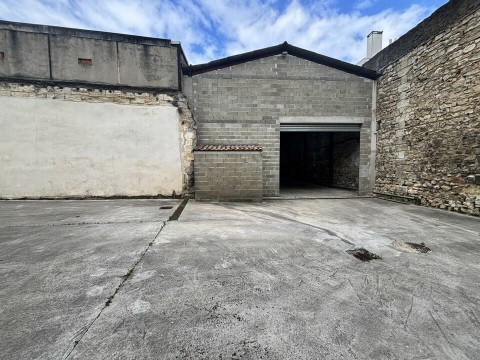 Vente Local commercial Local d'activité / Entrepôt, 332 m2 à Bordeaux (33800)