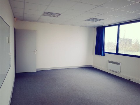 Vente Bureaux / Locaux professionnels, 153 m2 à Hérouville-Saint-Clair (14200)