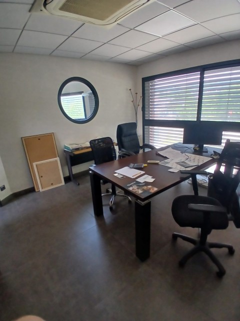 Vente Bureaux / Locaux professionnels, 260 m2 à Chambéry (73000)