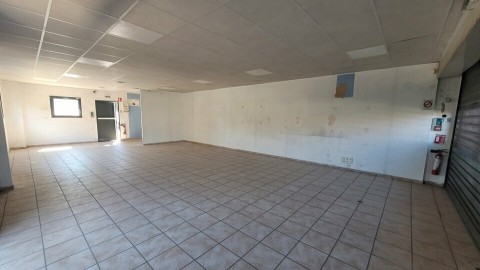 Vente Local commercial de 225 m2 à Salaise-sur-Sanne sur un axe passant (38150) en France