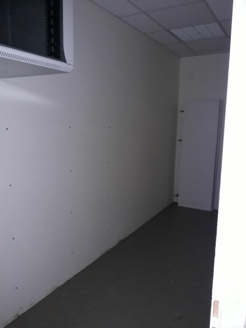 Vente Local commercial de 820 pi2 pour nombreuses activités sur un axe passant, à Nort-sur-Erdre (44390) en France