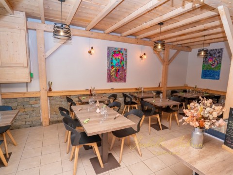 Vente Bar, Restaurant 22 couverts avec terrasse dans un village vivant, à Saint-Pierre-de-Chartreuse (38380)