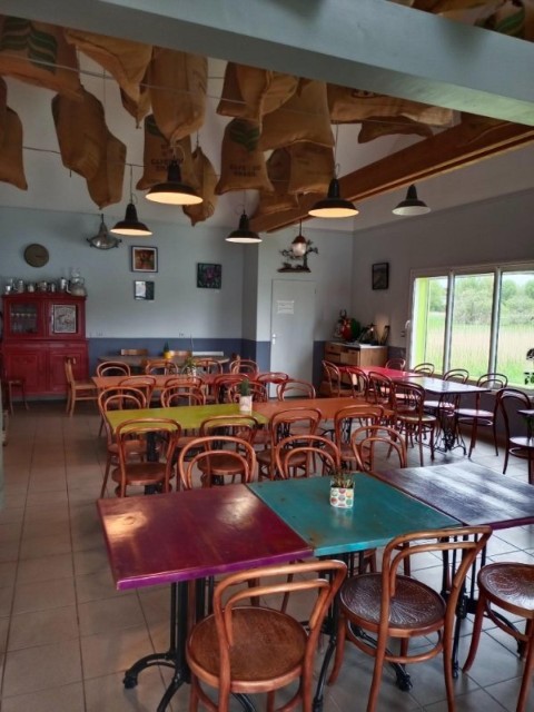 Vente Restaurant  de 90 m2 à Couëron (44220) en France
