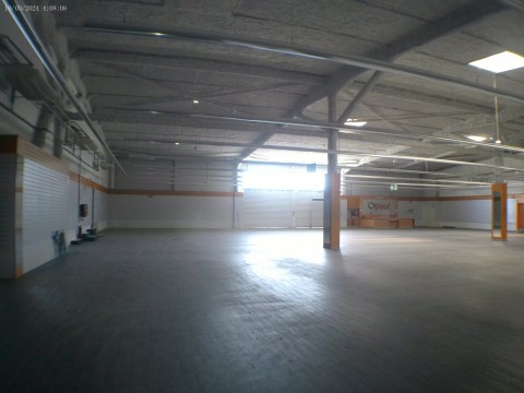Vente Local commercial de 1205 m2 sur un emplacement N°1, à Châteaubernard (16100)