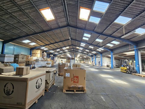 Vente Local d'activité / Entrepôt, 3000 m2 près de Chaniers (17610)