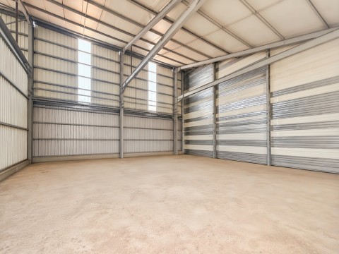 Vente Local d'activité / Entrepôt, 739 m2 près de Le Creusot (71200)