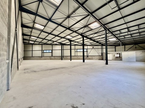 Vente Surface industrielle de 660 m2 à Moudon en Suisse