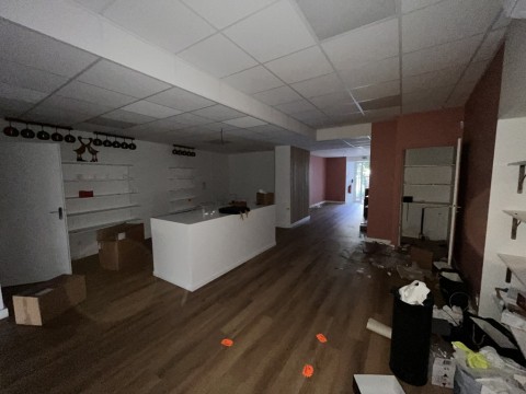 Vente Murs commerciaux, 90 m2 dans une zone animée à Agen (47000)