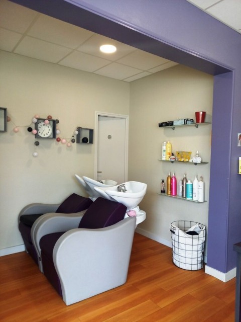 Vente Salon de coiffure dans un quartier résidentiel, à Fougères (35300)