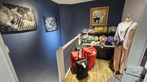 Vente Prêt-à-porter, Chaussure, Accessoire, 180 m2 en emplacement N°1, à Fougères (35300)