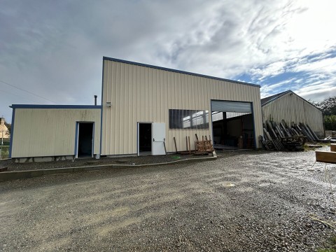 Vente Local d'activité de 820 m2 à Saint-Germain-en-Coglès (35133)
