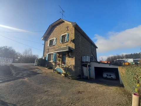 Vente Local commercial Immeuble sur un axe passant, à Saint-Pierre-des-Landes (53500)