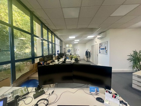 Vente Bureaux / Locaux professionnels, 417 m2 à Avignon (84000)