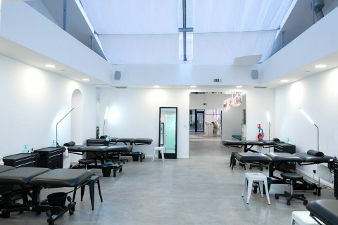 Vente Local commercial de 232 m2 pour nombreuses activités sur un axe passant, à Marseille (13001)