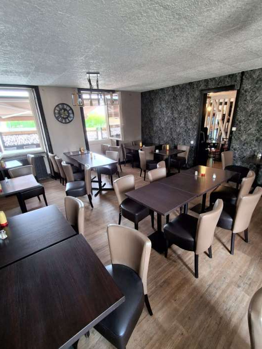 Vente Restaurant avec 5 services par semaine sur un axe fréquenté, à Saint-Hilaire-du-Harcouët (50600)