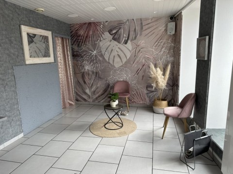 Vente Salon de coiffure, 100 m2 proche de Sedan (08200)