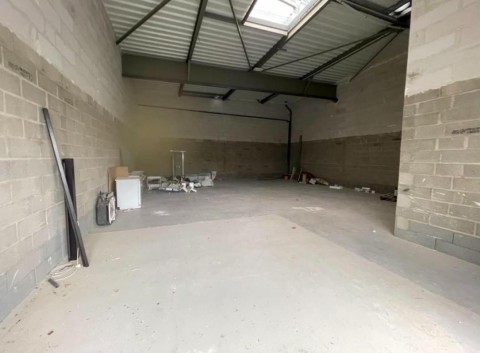 Vente Local commercial de 112 m2 dans une zone fréquentée, à Senlis (60300)