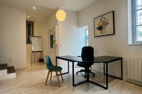 Vente Bureaux / Locaux professionnels, 94 m2 dans le  Puy de Dôme (63)