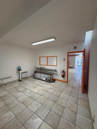 Vente Local commercial de 80 m2 aux Angles (30133)