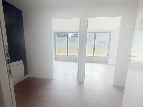 Vente Local professionnel de 100 m2 à Nantes (44000)
