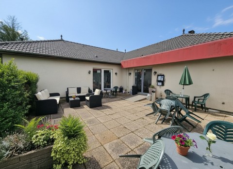 Vente Bar, Restaurant licence IV 55 couverts sur un axe fréquenté, proche de Neufchâteau (88300)