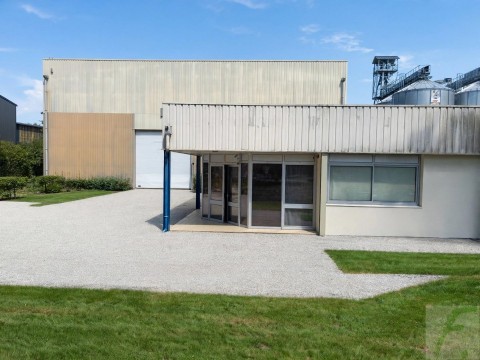 Vente Local industriel de 1409 m2 à Lumbin (38660)