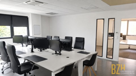 Vente Bureaux / Locaux professionnels, 112 m2 à Auray (56400)