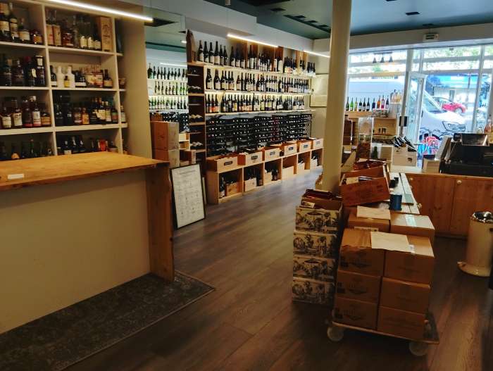 Vente Cave à vins avec coin épicerie fine à Paris 11ème (75011)