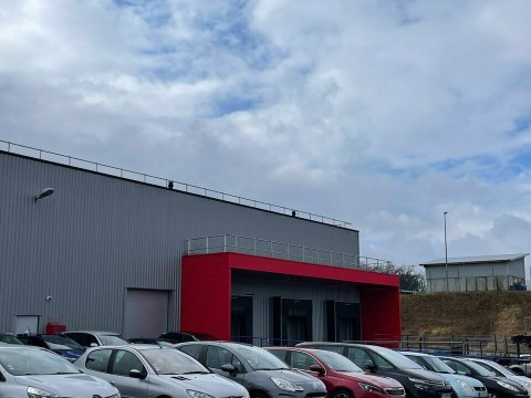 Vente Local d'activités de 1 920 m2 composé de 2 cellules en Franche-Comté
