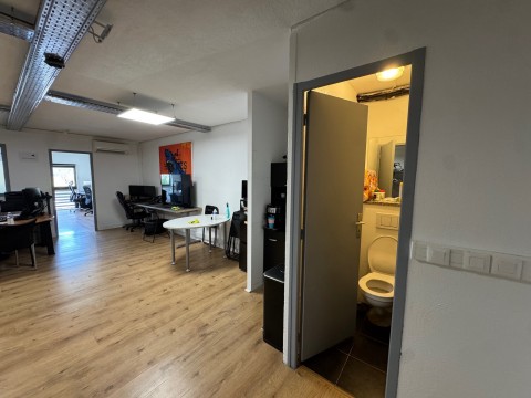Vente Bureaux / Locaux professionnels, 62 m2 dans les Alpes Maritimes (06)