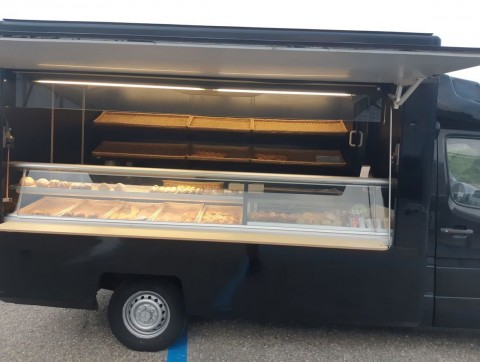 Vente Food Truck - boulangerie à Neuchâtel en Suisse